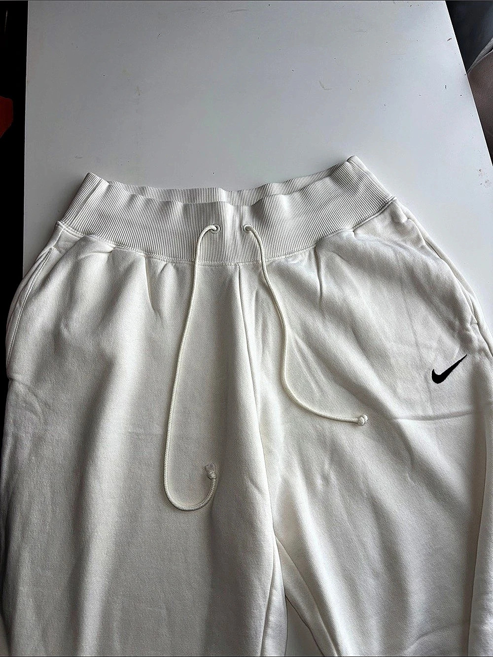 Nike Jogger Sweatpants in White Size small